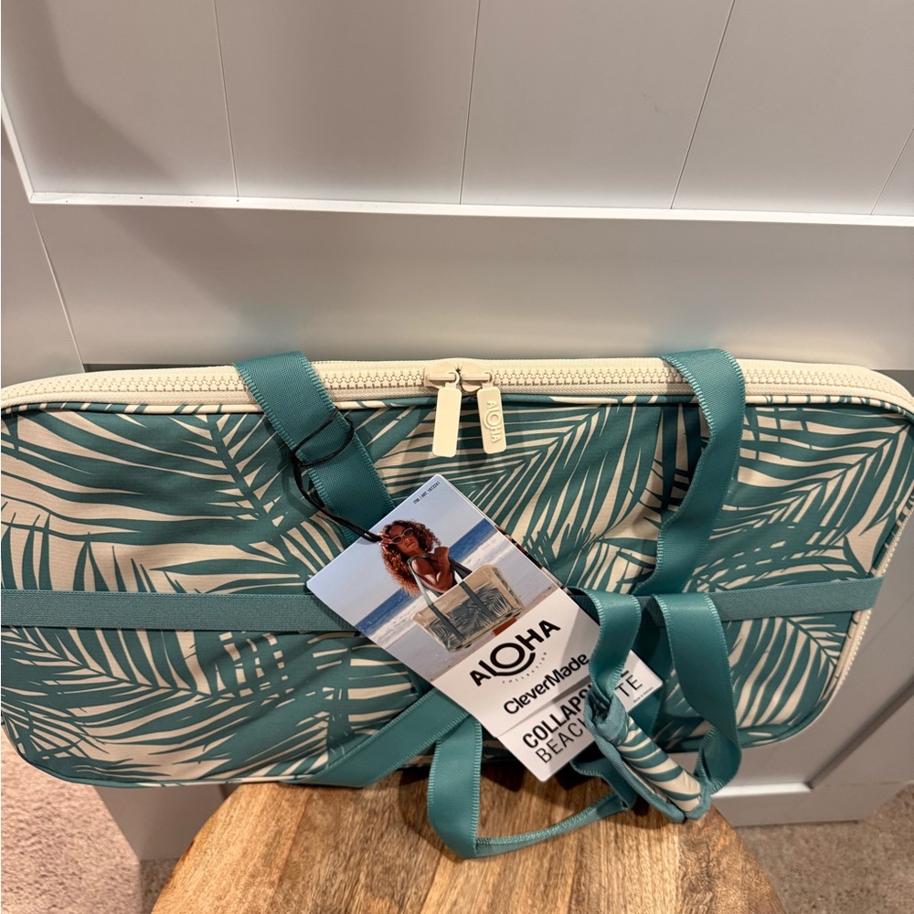 ALOHA Collection Teal Palm Collapsible Beach Tote